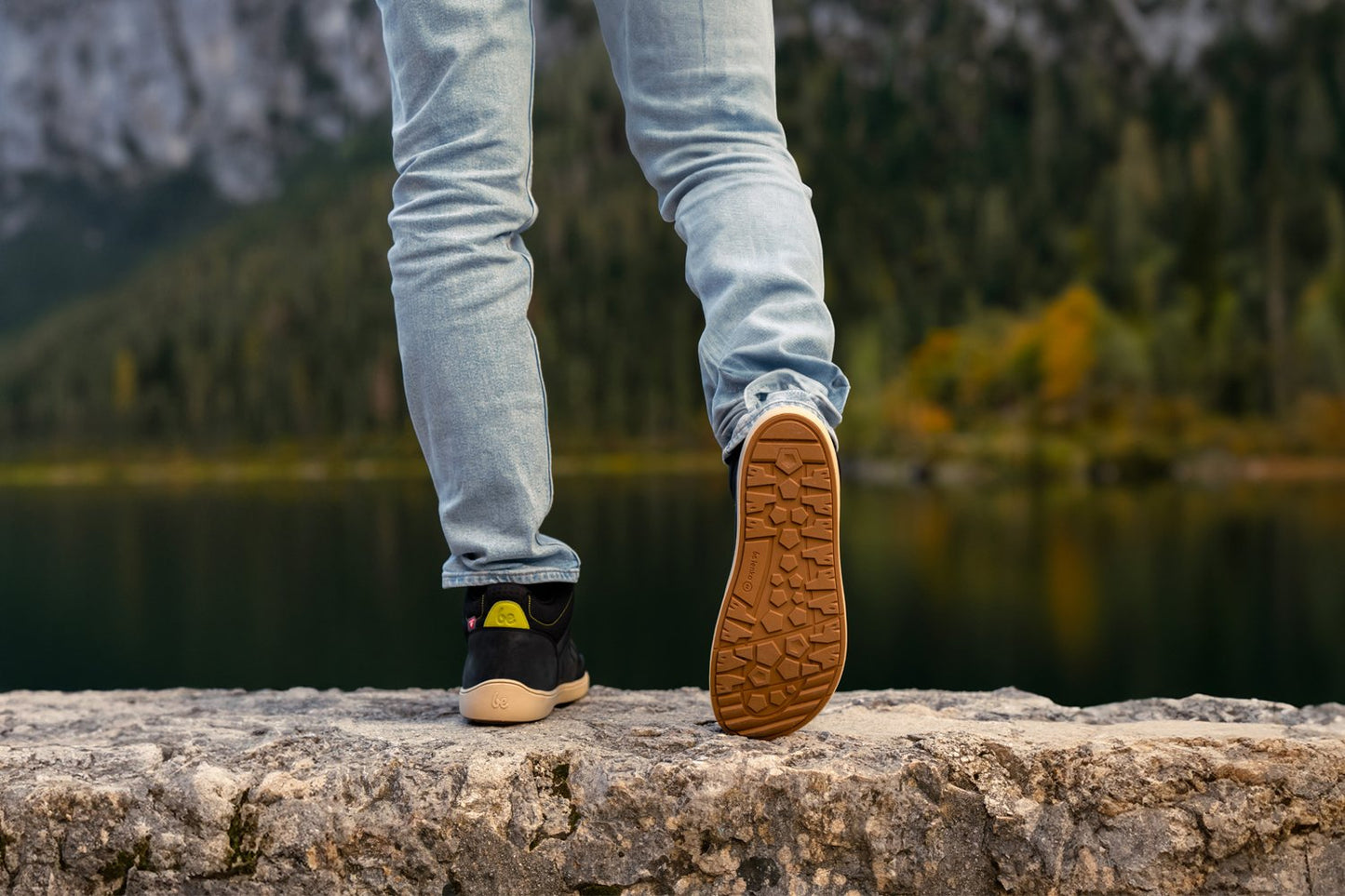 Pre-Order Be Lenka ArcticEdge - Charcoal Black (ūdensnecaurlaidīgi)