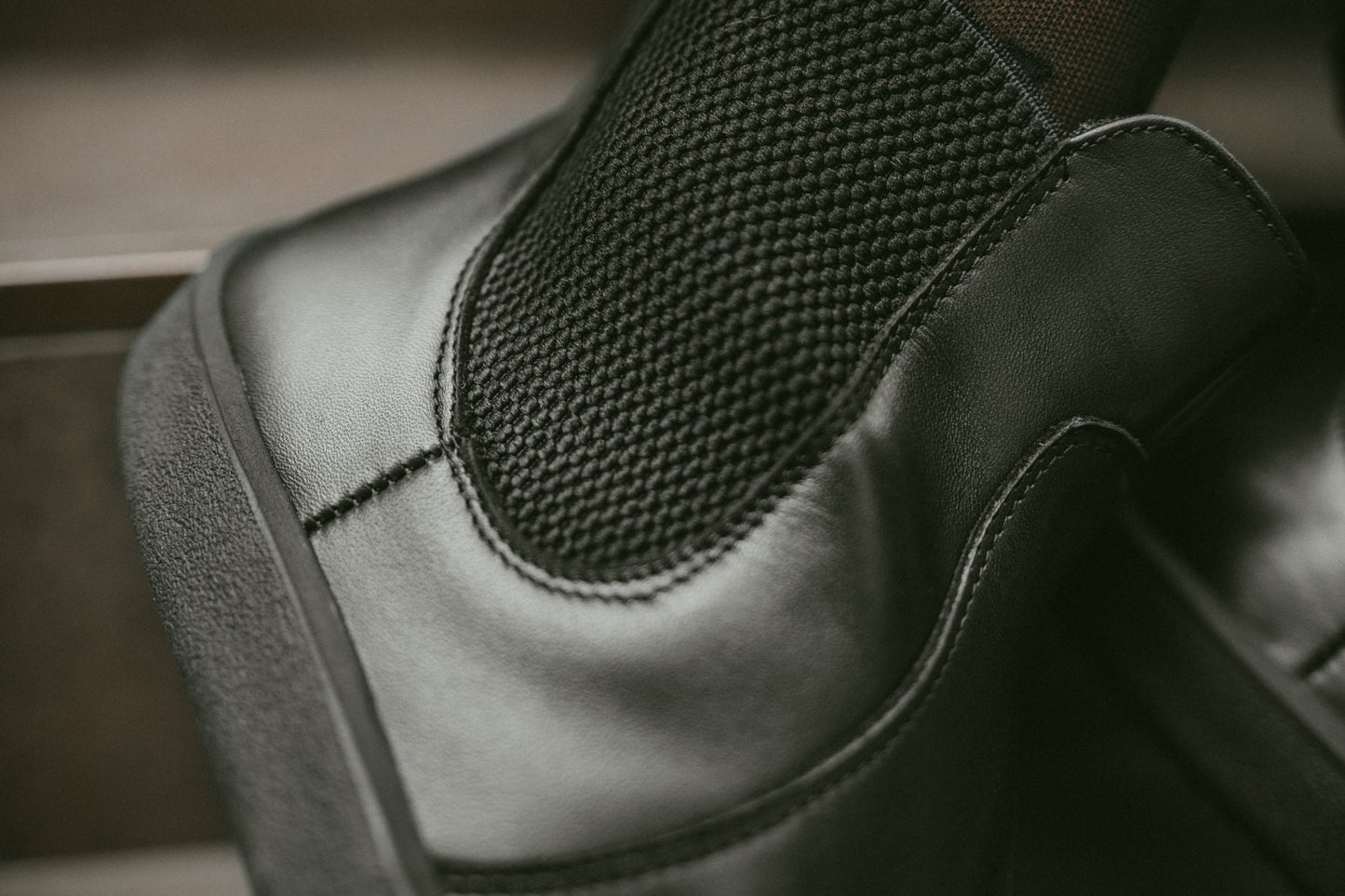 Pre-Order Be Lenka Entice Neo - All Black (piegāde novembra vidū)