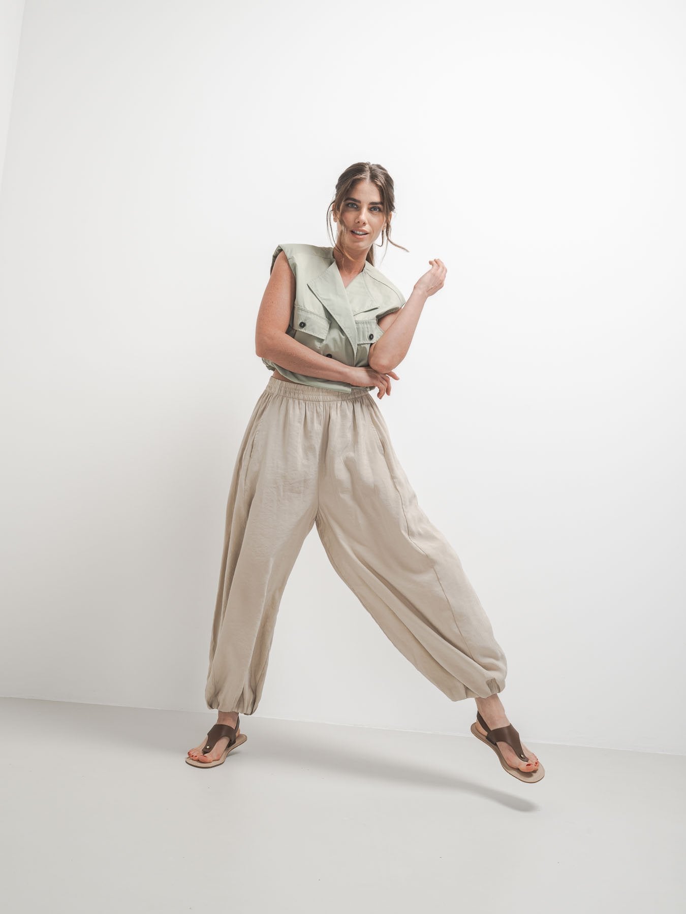 Pre-Order Be Lenka baskāju sandales Promenade 2.0 - Dark Brown