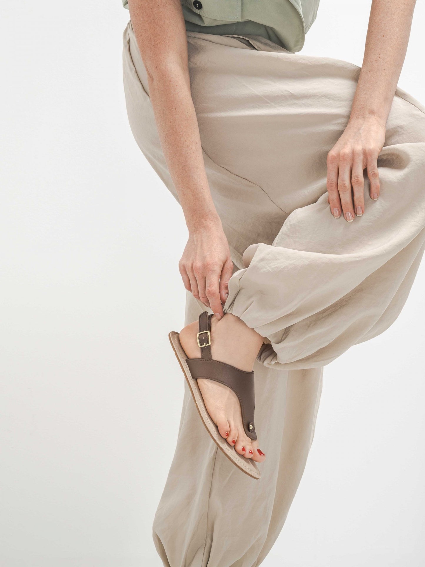 Pre-Order Be Lenka baskāju sandales Promenade 2.0 - Dark Brown
