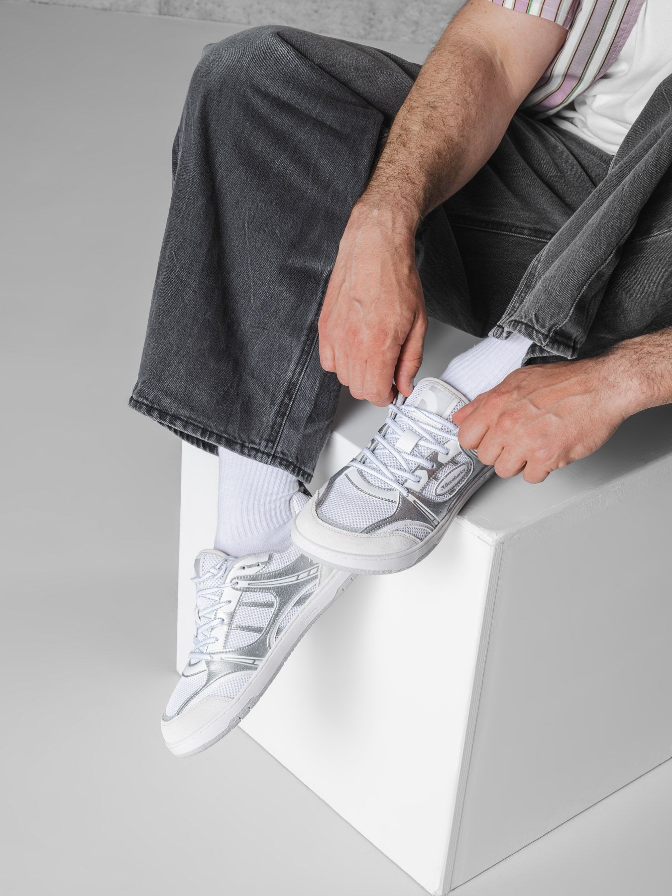 Pre-Order Barebarics baskāju botes Dropsta - Silver & White