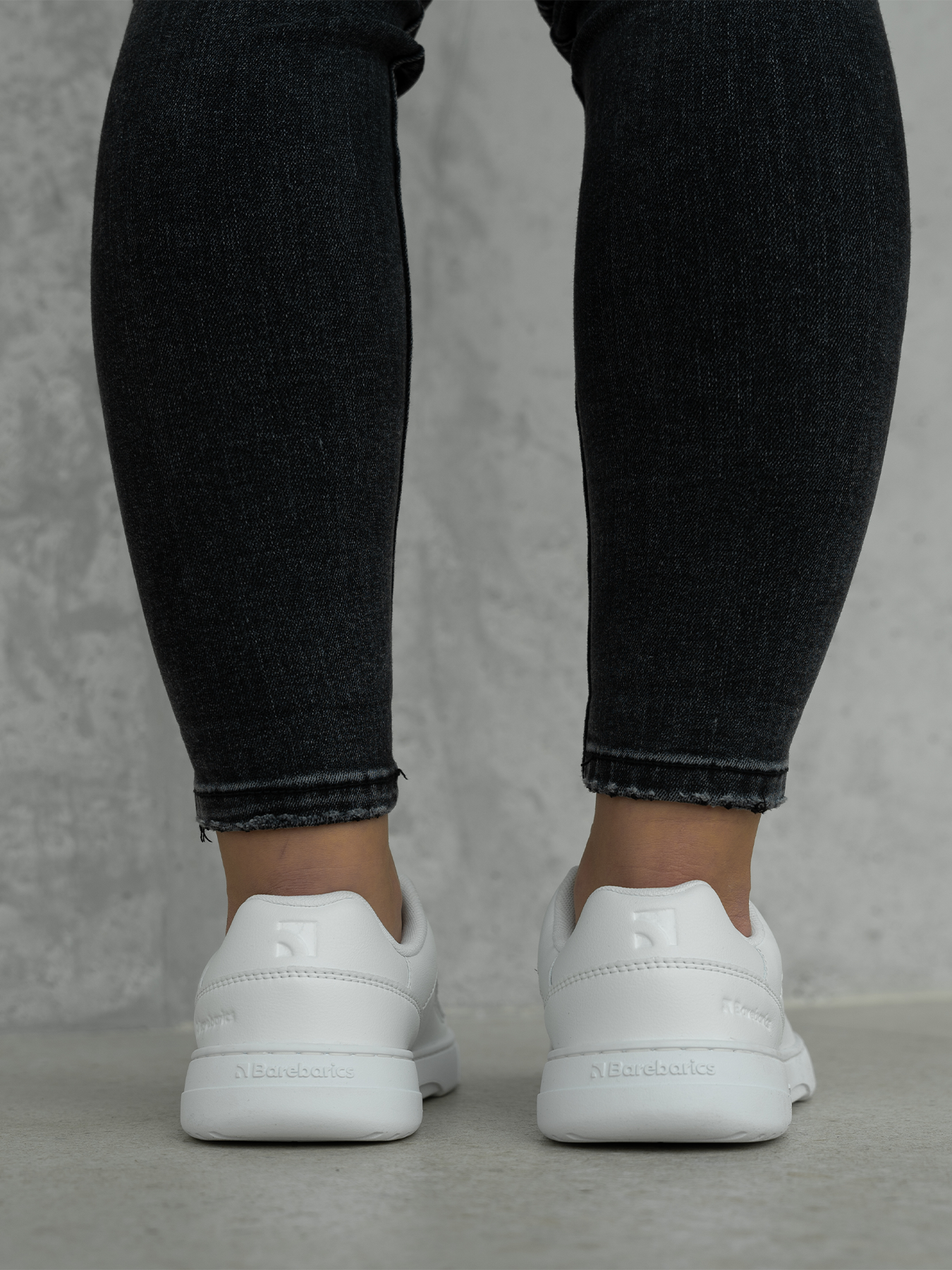 Pre Order Barebarics Vaporo - All White