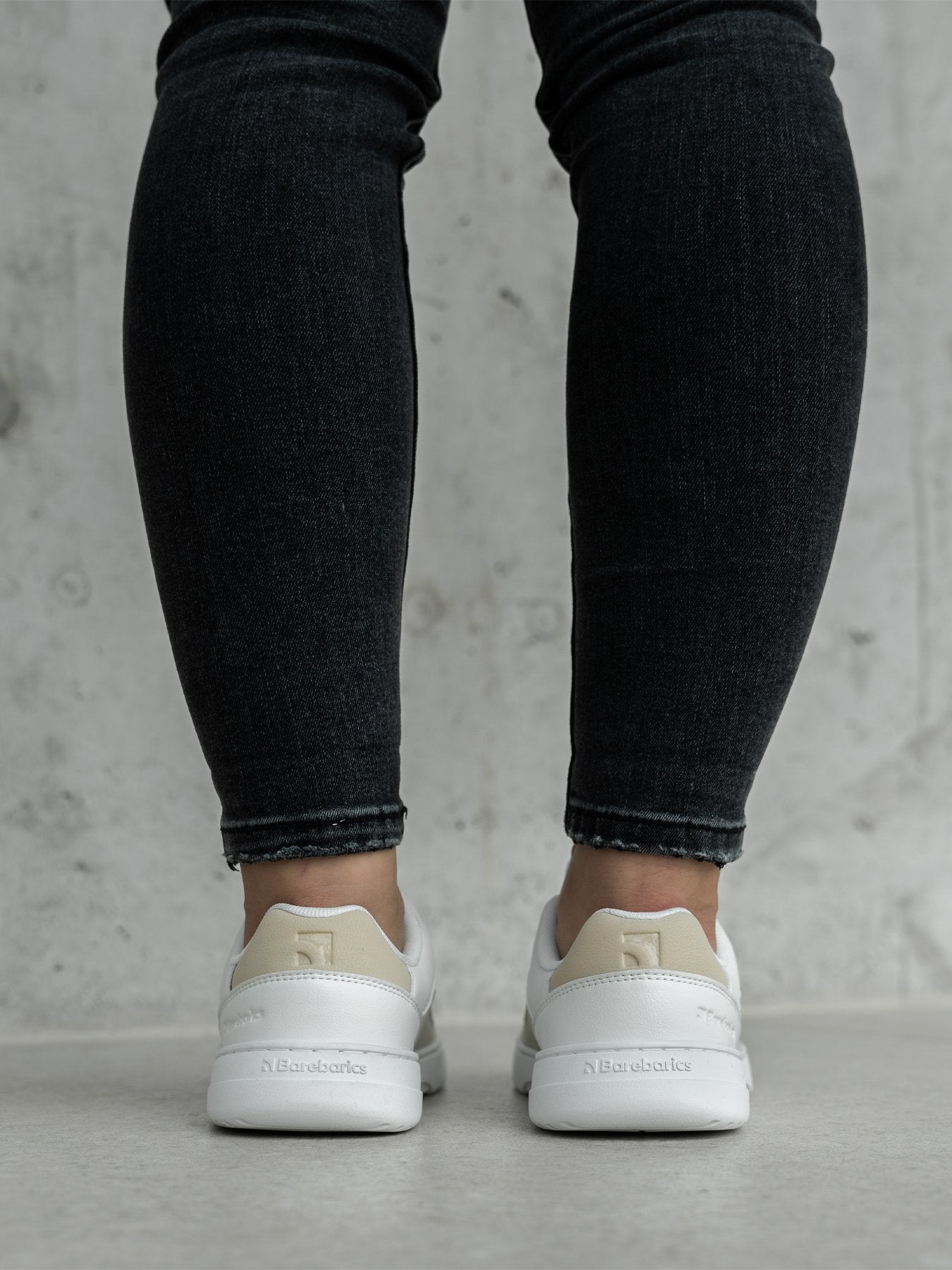 Pre Order Barebarics Vaporo - White & Beige