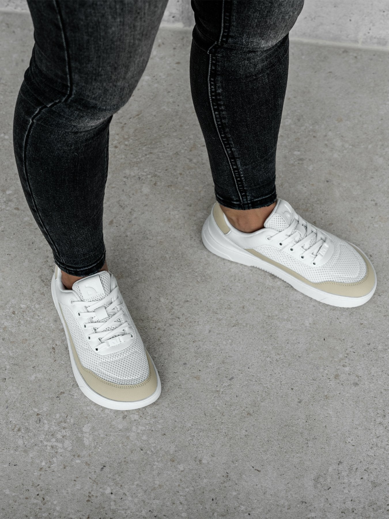 Pre Order Barebarics Vaporo - White & Beige