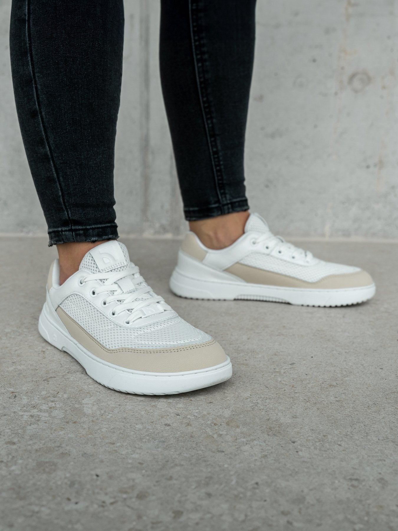 Pre Order Barebarics Vaporo - White & Beige