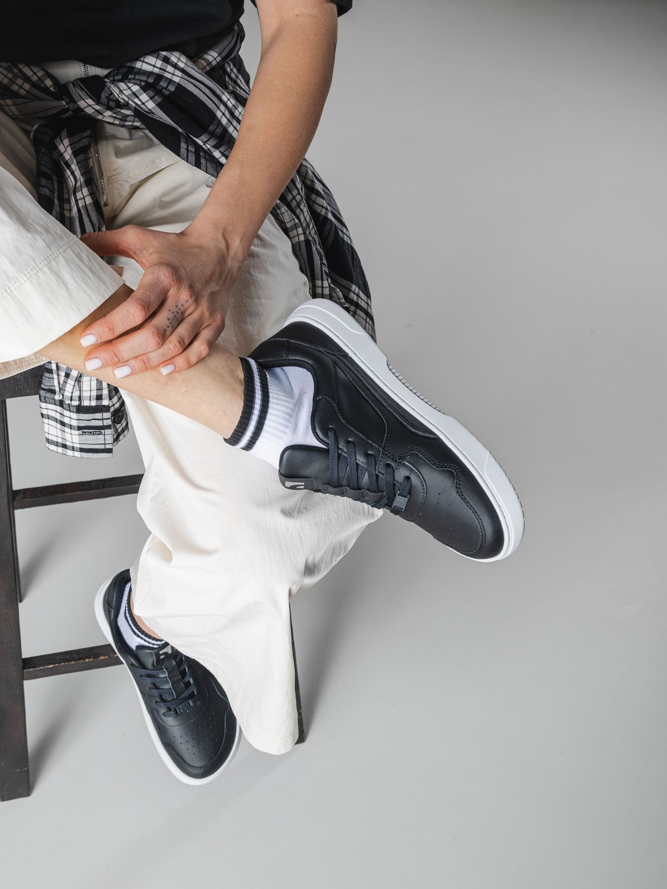 Pre-Order Barefoot Sneakers Barebarics Zing - Black & White