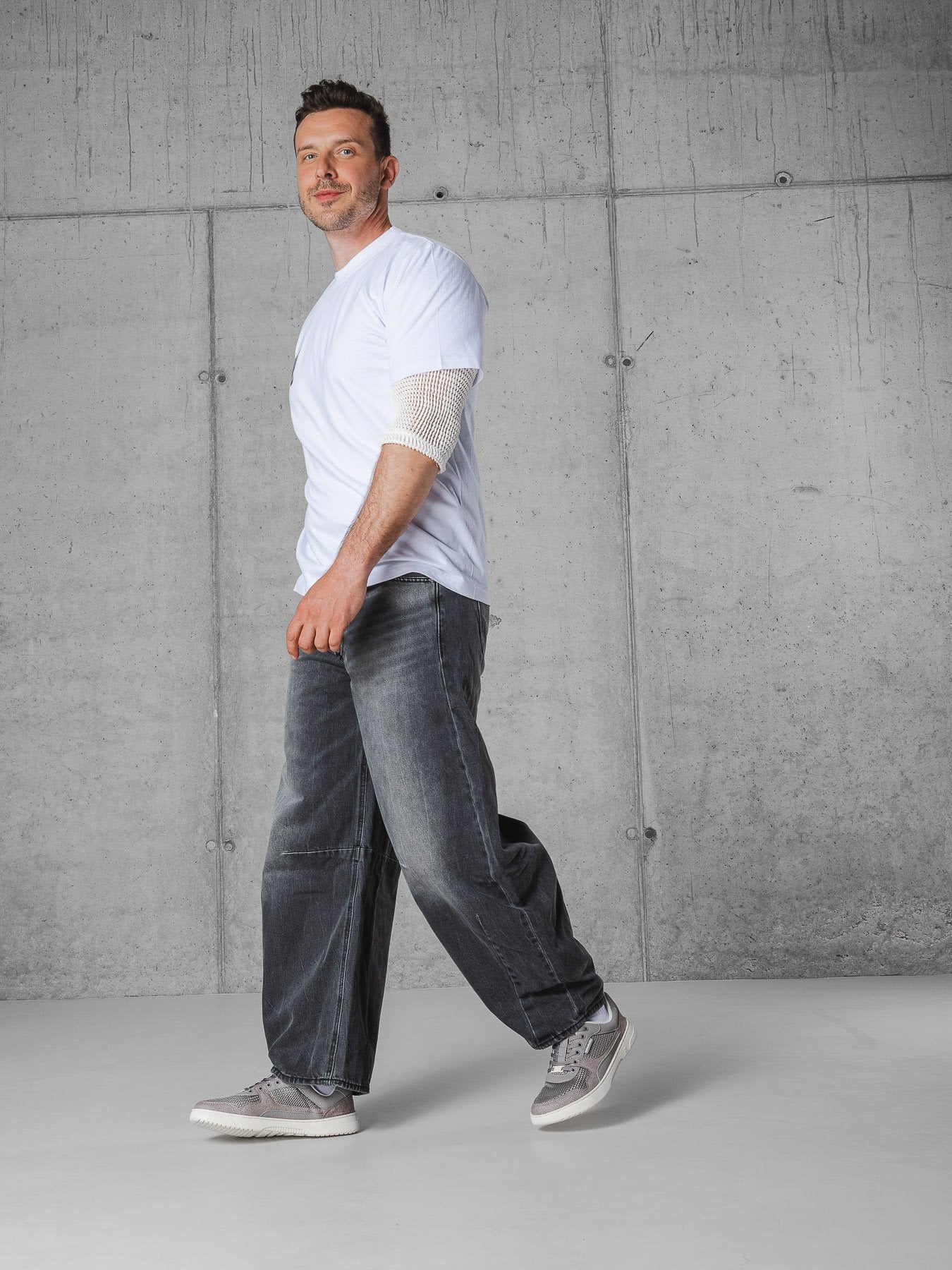 Pre-Order Barebarics Zing - Fresh - Dark Grey