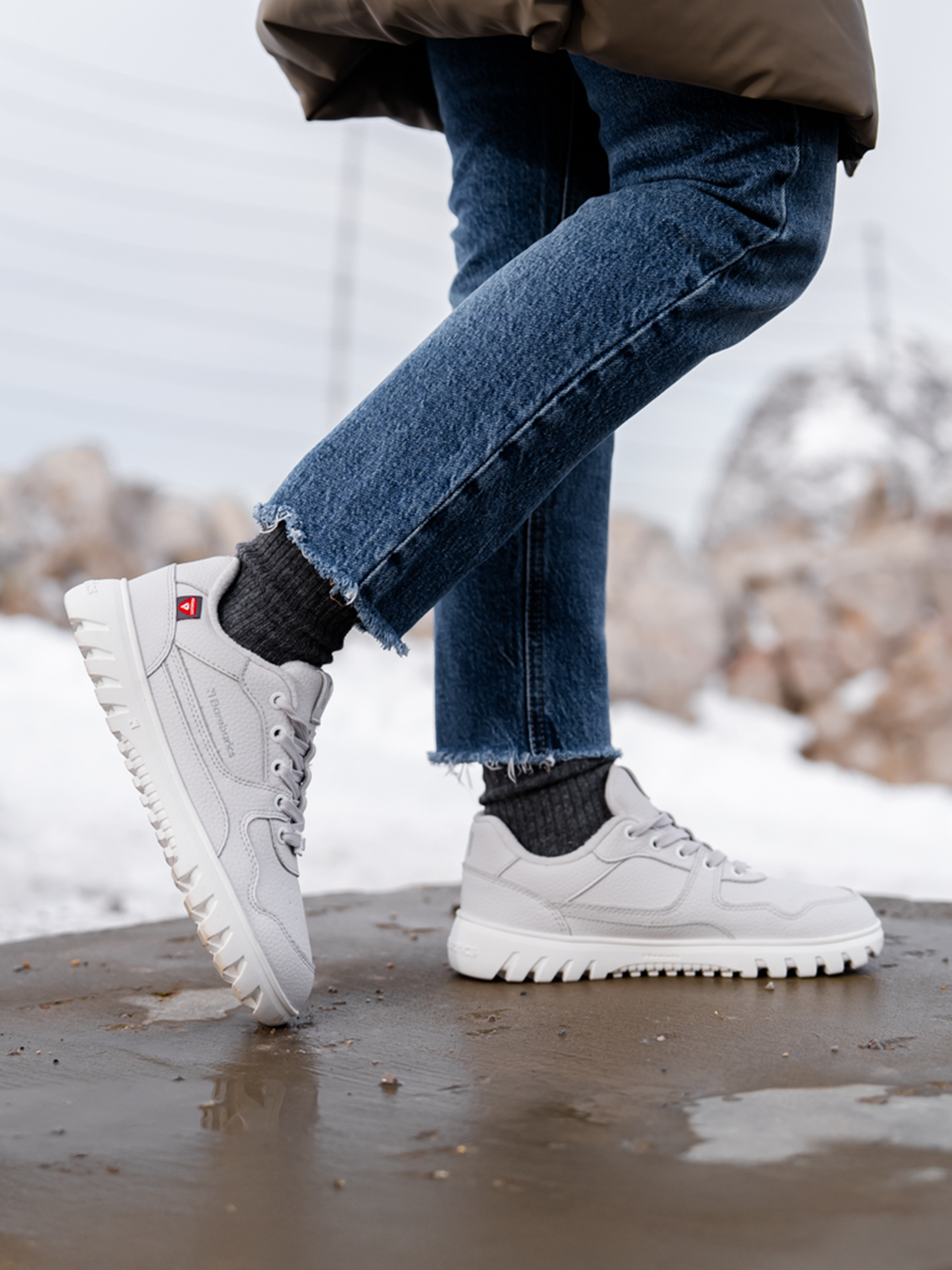 Pre-Order Barebarics Zing Frost - Light Grey & White