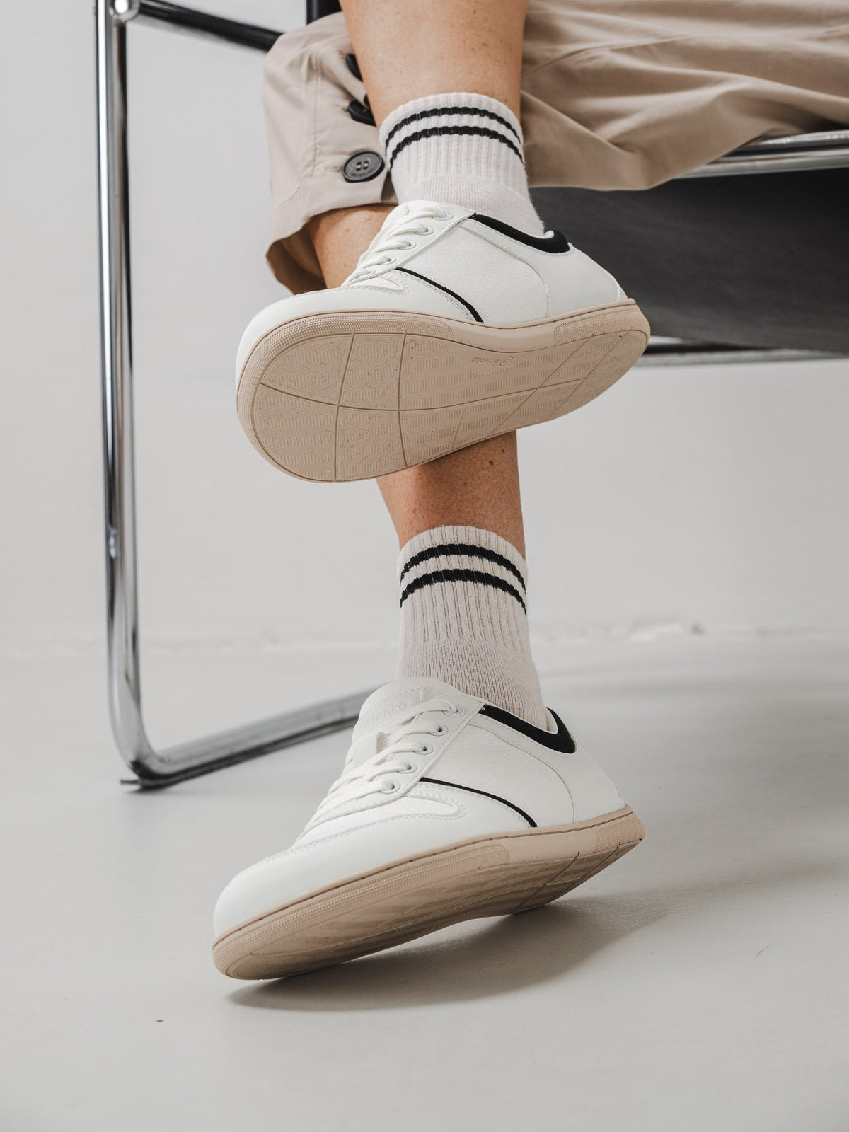 Pre-Order Be Lenka Echo - White & Black Vegan