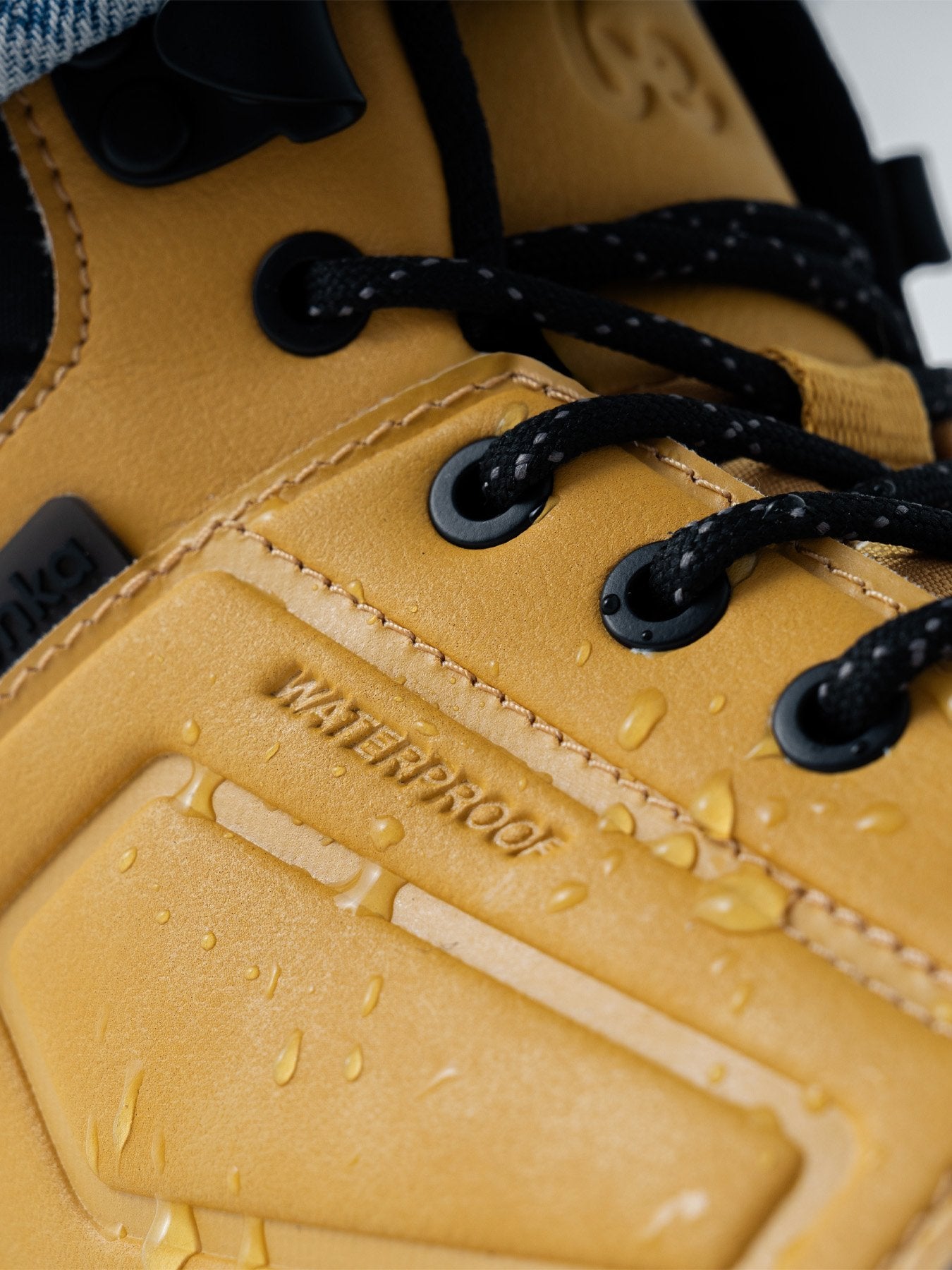 Pre-Order Be Lenka ArcticEdge - Mustard (ūdensnecaurlaidīgi) saņemšana oktobrī