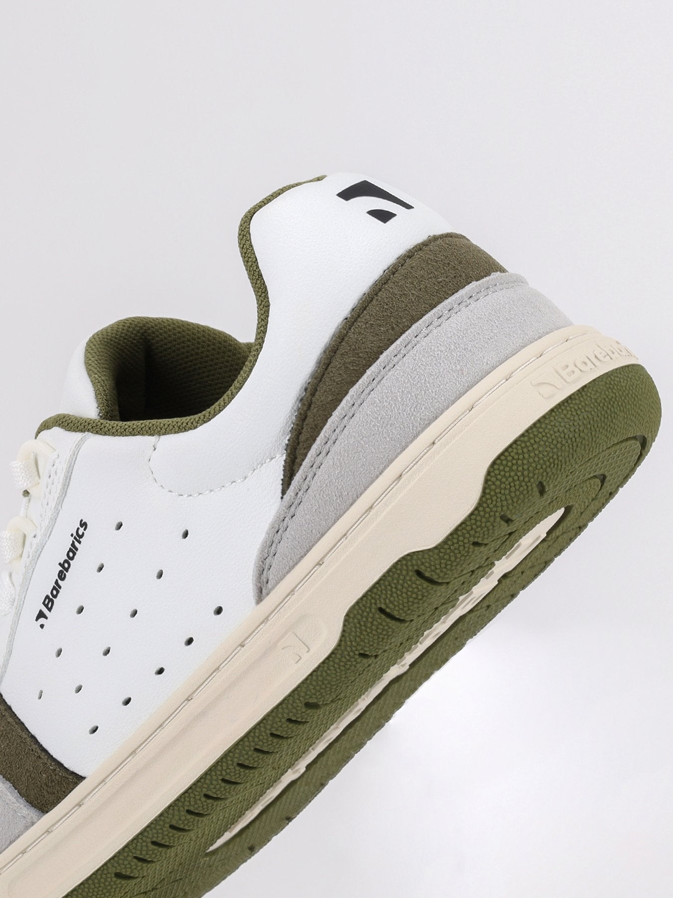 Pre-Order Barebarics baskāju botes Wave 2.0 - White & Green