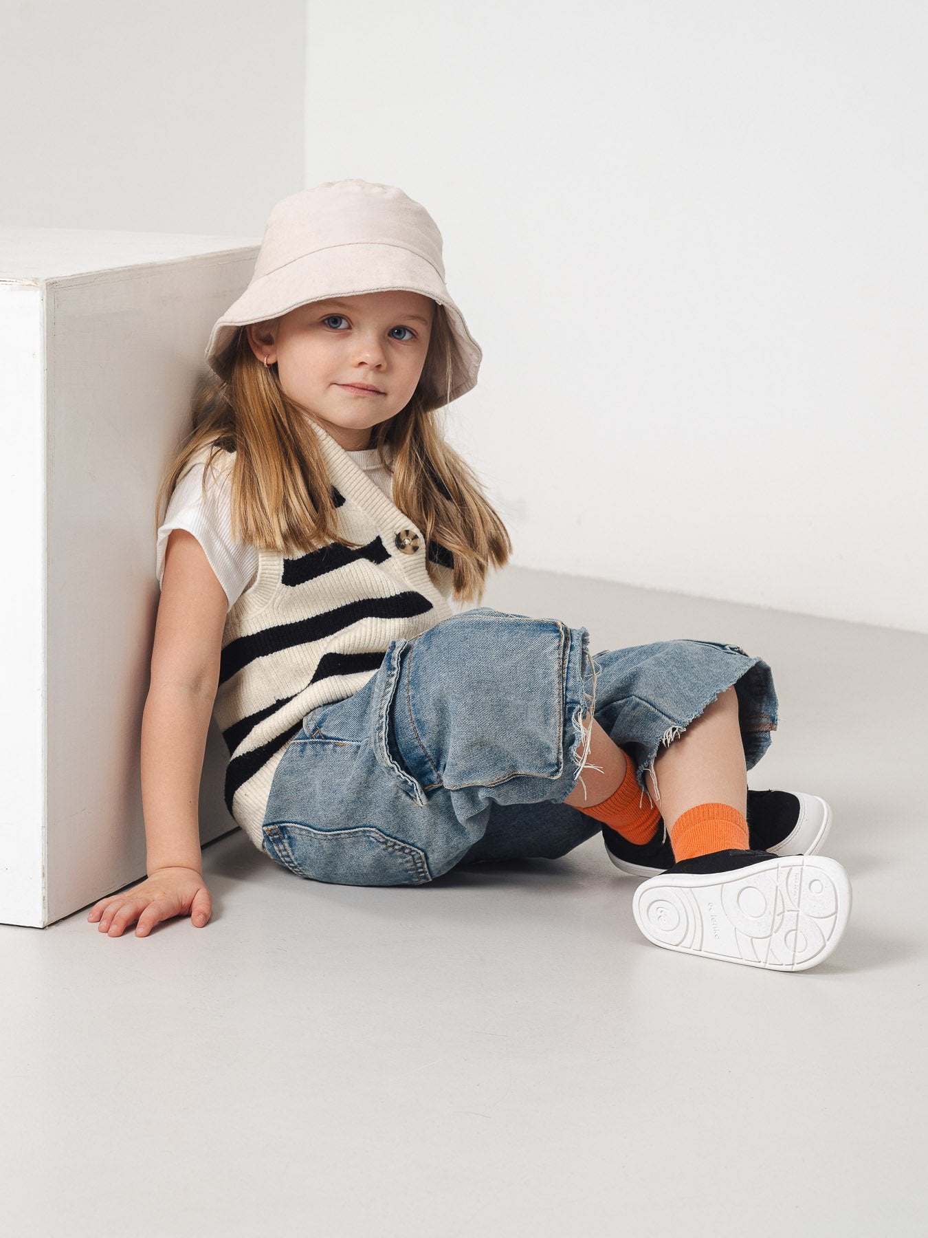 Pre-Order Be Lenka Canvi Kids - Black & White